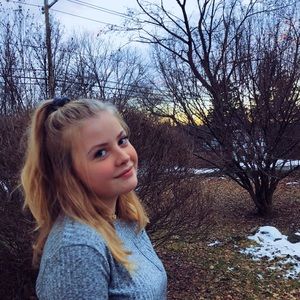 Meet your Posher, Elli